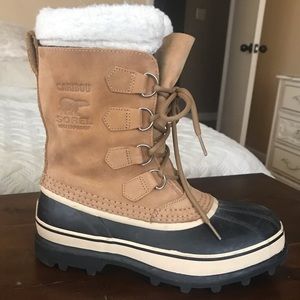 Sorel Caribou size 9